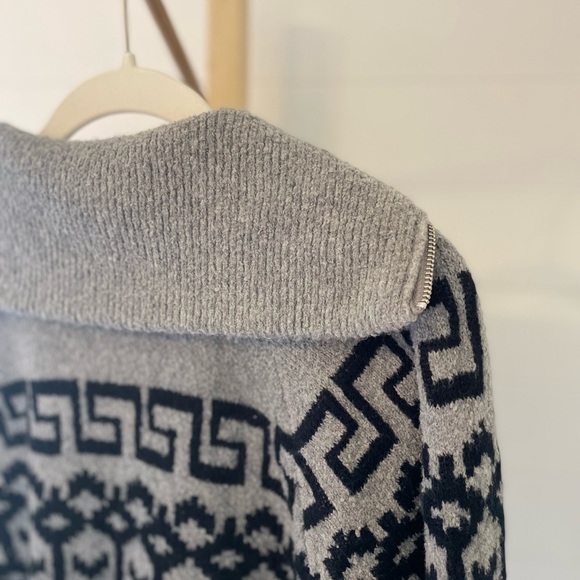 Universal Thread Women's Zip Up Cardigan Heather Gray Zig Zag XS - Picture 5 of 8